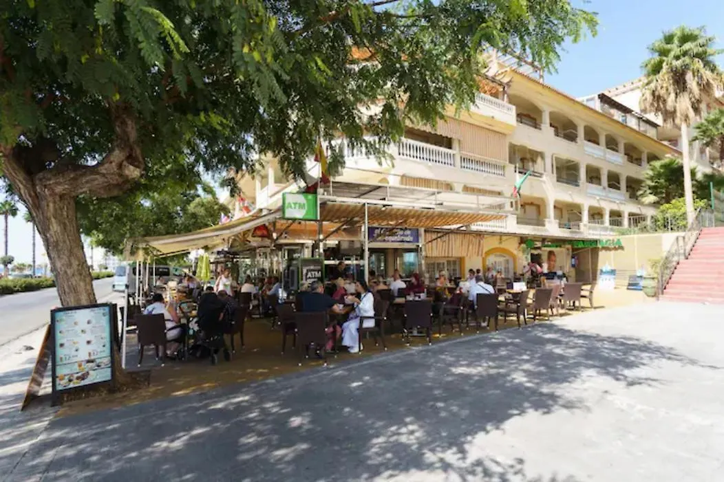 Apartamento Chic Beachfront Flat With Amazing Sea Views And Private Indoor Parking Benalmádena España