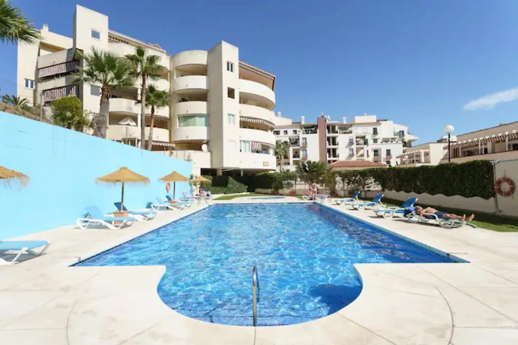 Apartamento Chic Beachfront Flat With Amazing Sea Views And Private Indoor Parking Benalmádena
