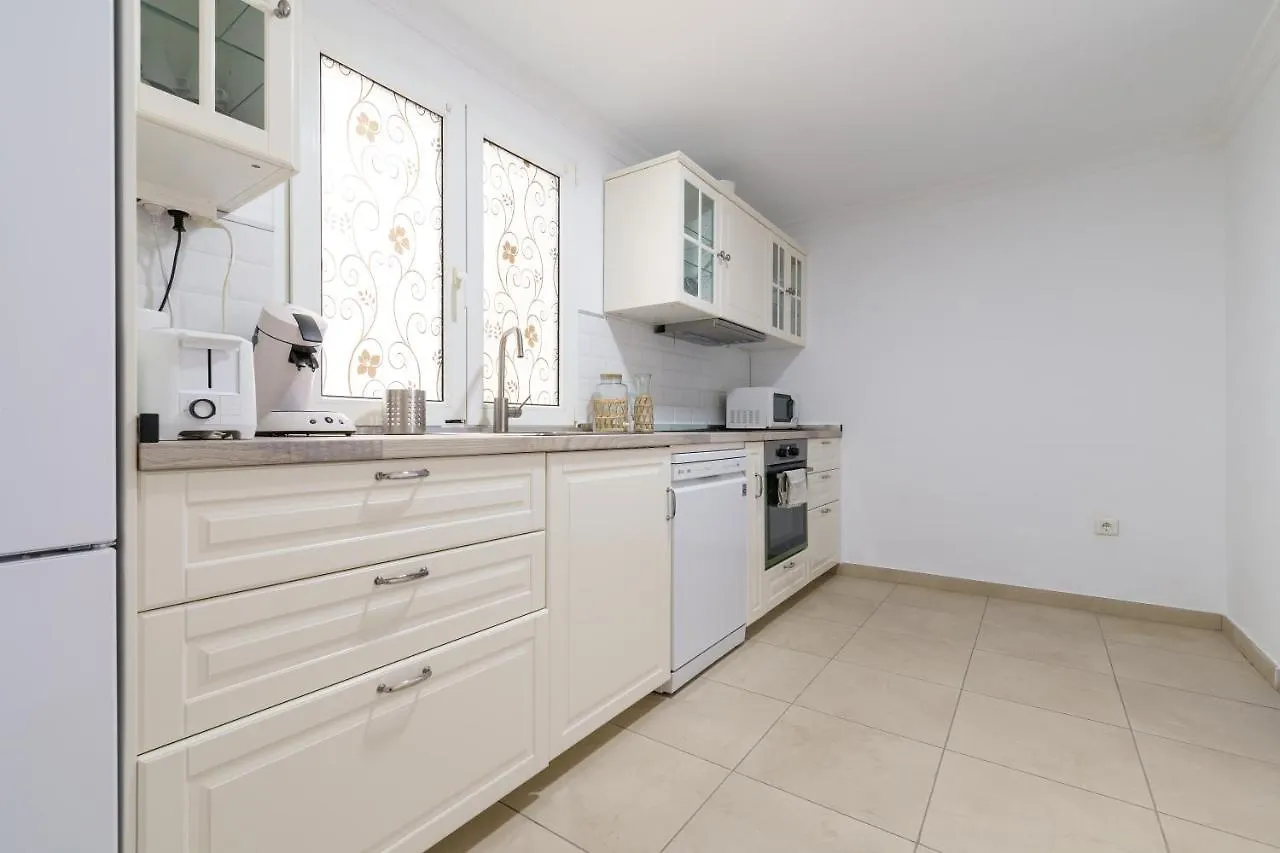 Apartamento Chic Beachfront Flat With Amazing Sea Views And Private Indoor Parking Benalmádena España